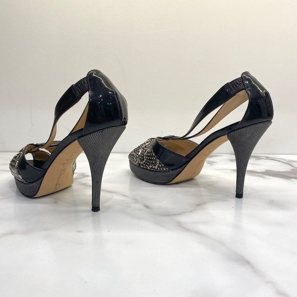 Vintage Oscar de la Renta black patent platform pumps - Picture 10 of 13